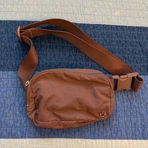 Lululemon - Everyday Belt Bag 1L. Spiced Chai
